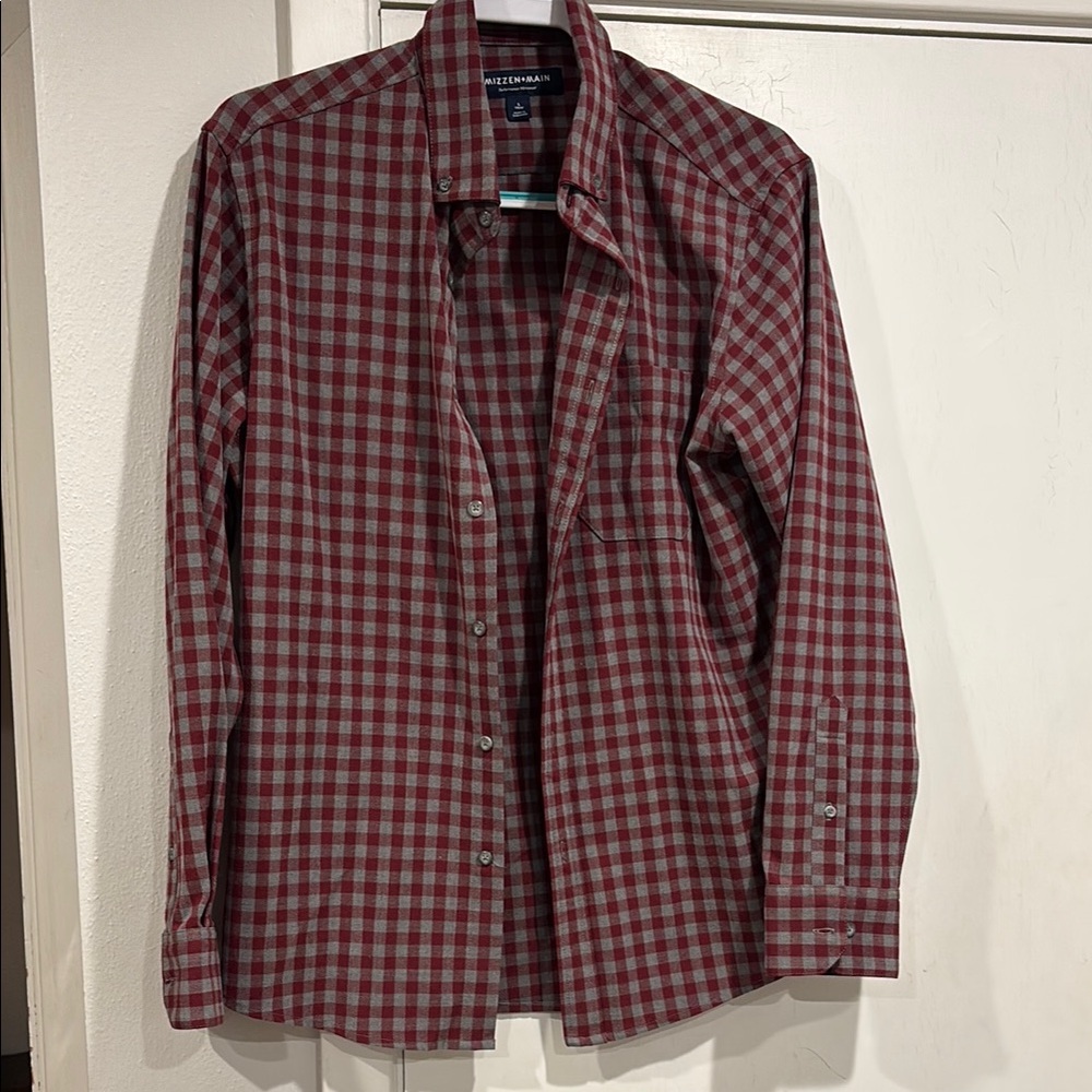 Men’s Mizzen+Main Long Sleeve Button Up, size Large
